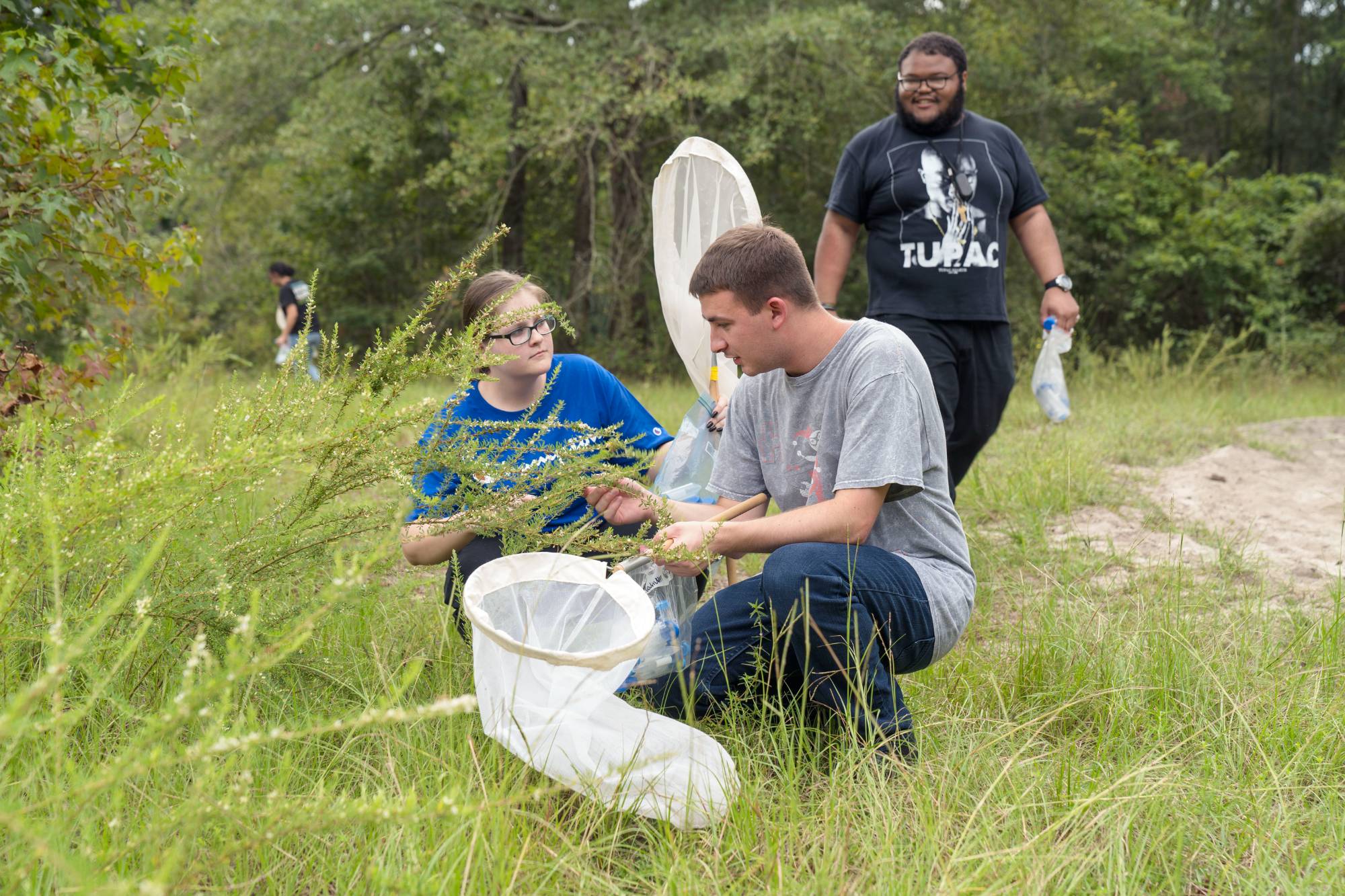 student presenting research