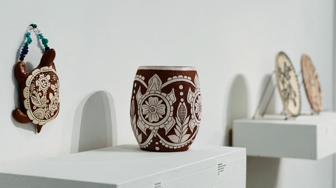 SENORA – RED, “Speak through clay”