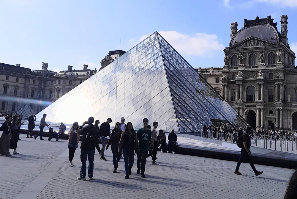 UNCP student photo of the louvre in france
