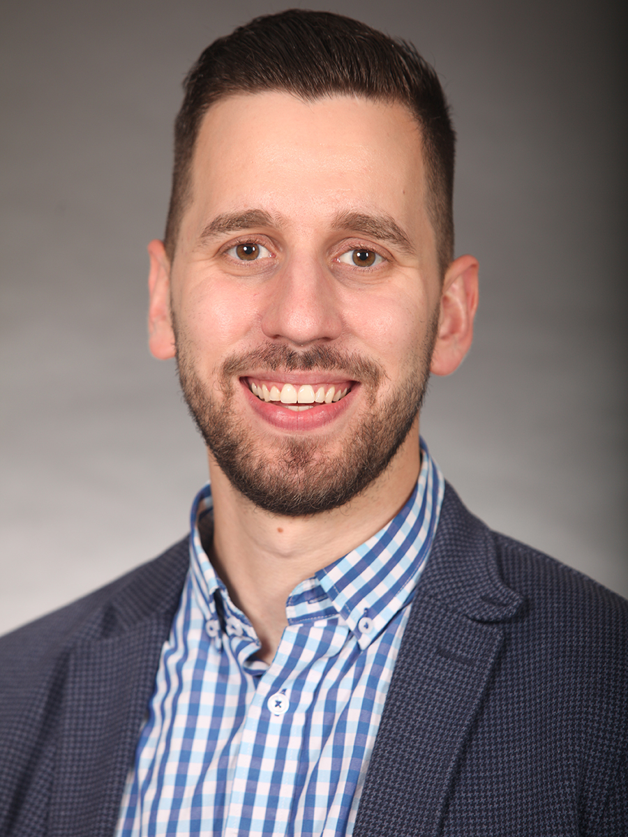 Daniel Bukin, headshot