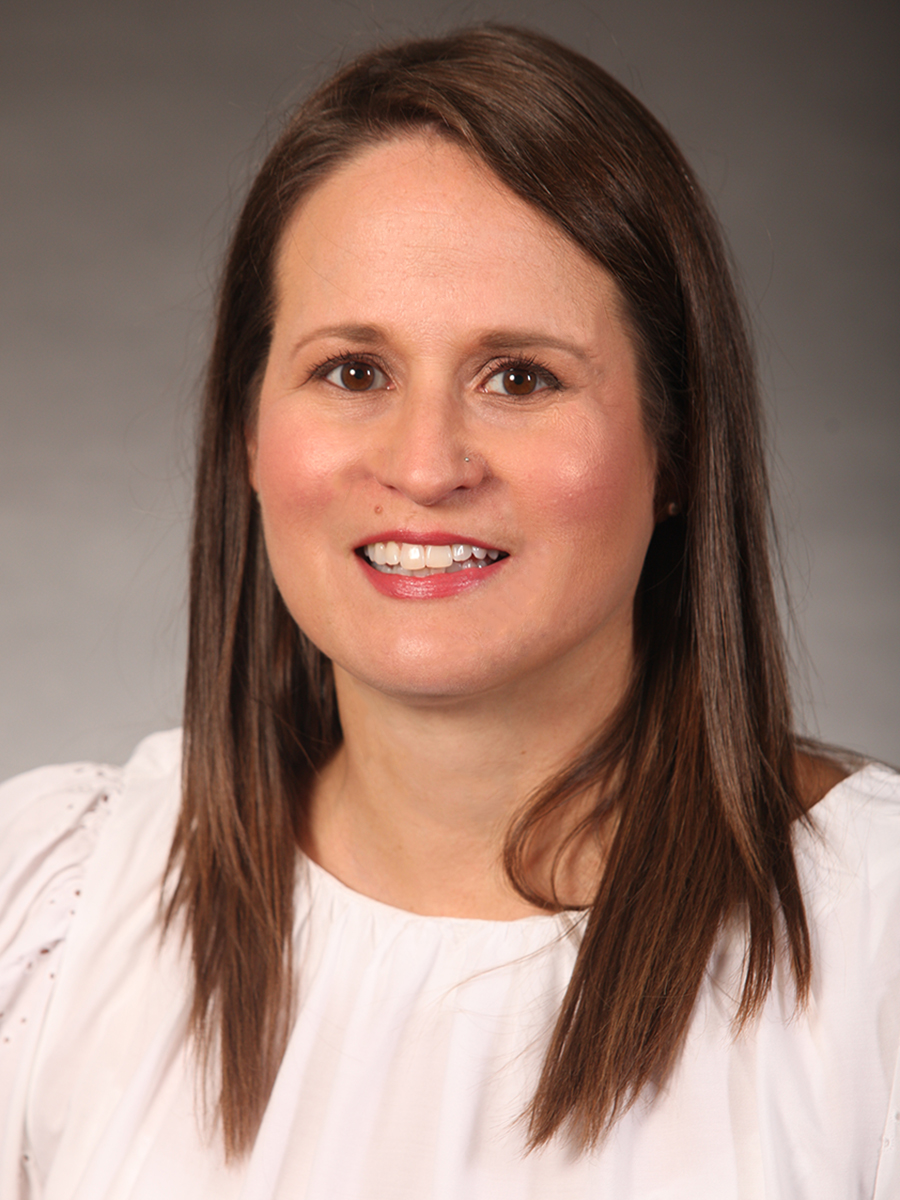 Hannah Clayton, headshot