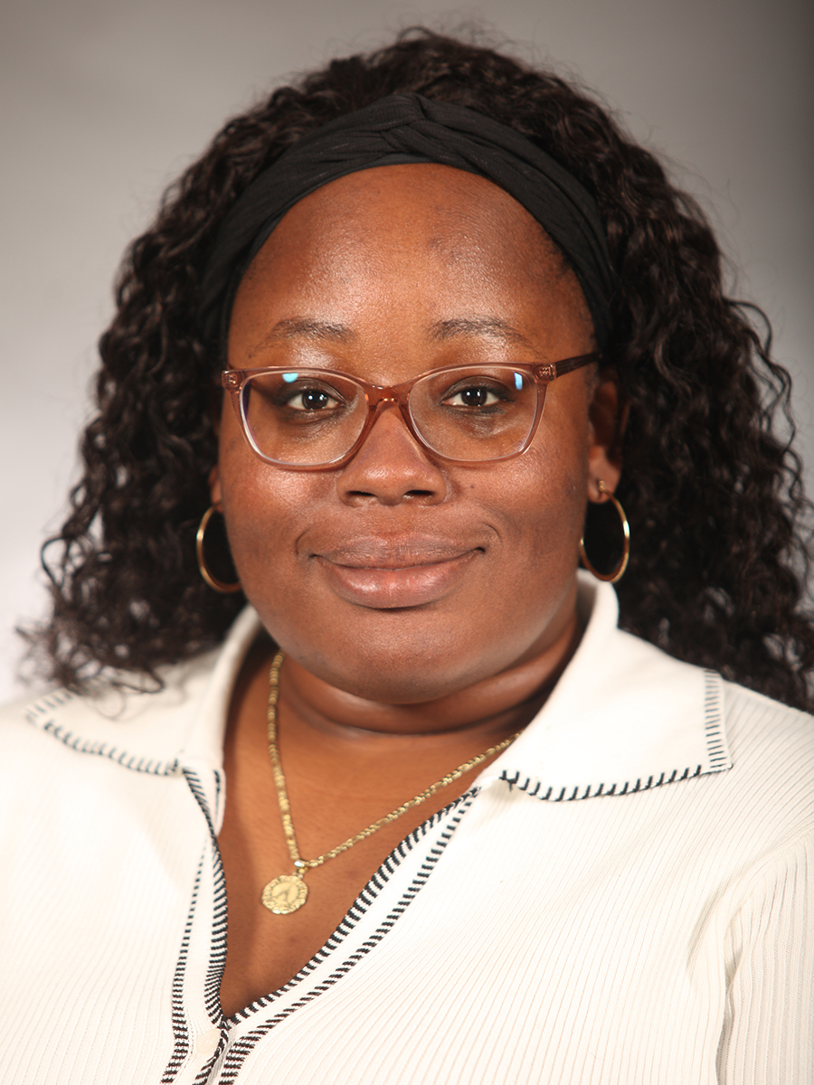 Adrielle Cooper, headshot