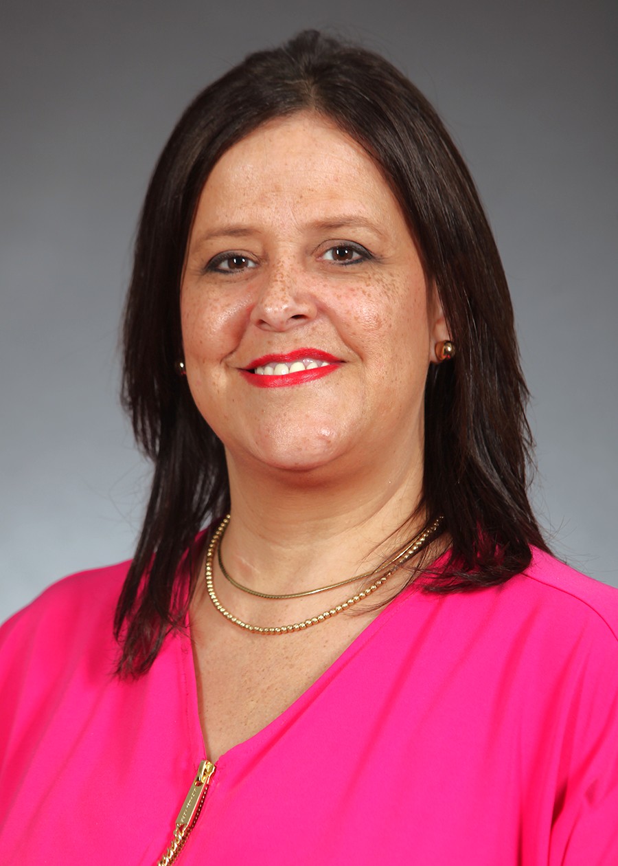 Amelia Elk, headshot