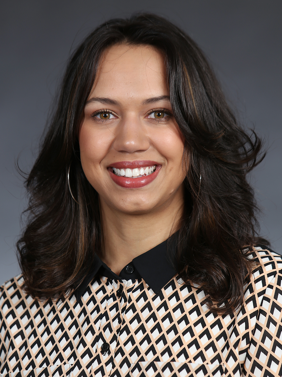 jocelyn_graham headshot