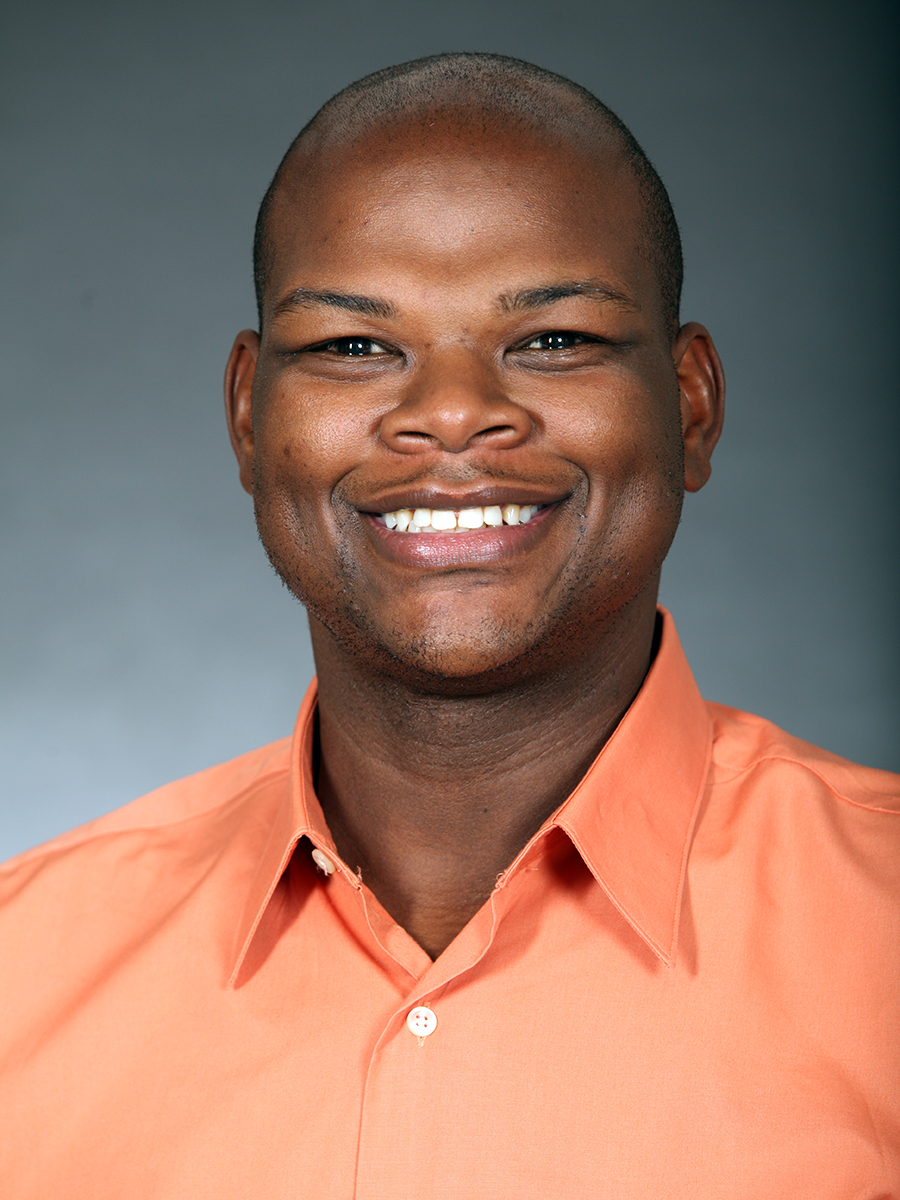 lamorris_smith headshot