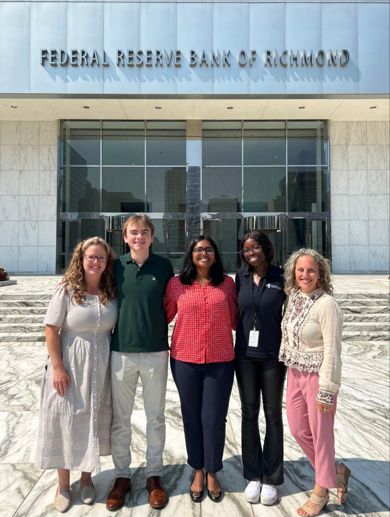 Gloriest Lubamba participated in a 10-week summer internship with the Federal Reserve Bank of Richmond